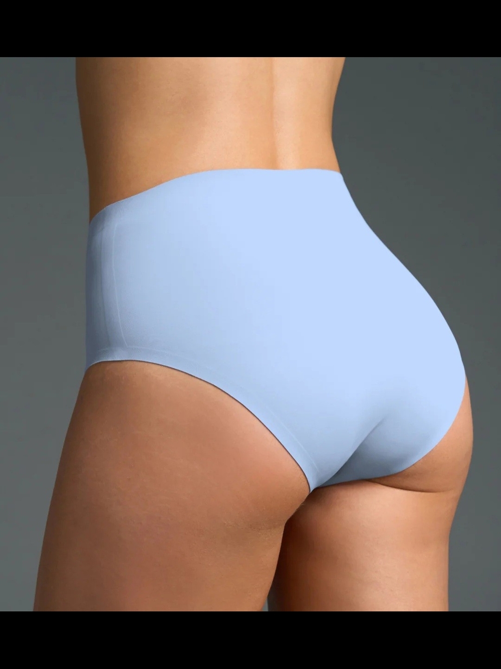 High-Waist Seamless Briefs in Light Blue